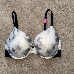 NWT Victoria Secret Bra!